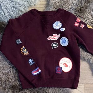 CREWNECK SWEATER WITH PATCHES